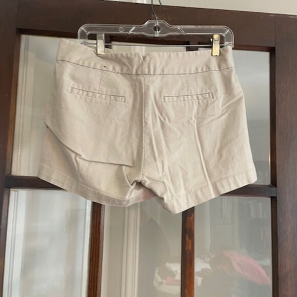 Bundle of Shorts, J.Crew and Banana Republic, Size 8 - Picture 12 of 13